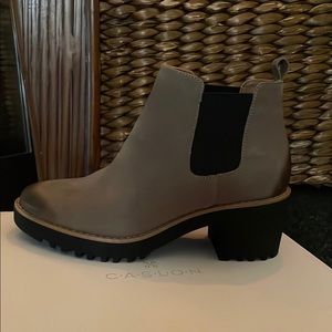 New Caslon Joshua taupe stone ankle boots waterproof 5M